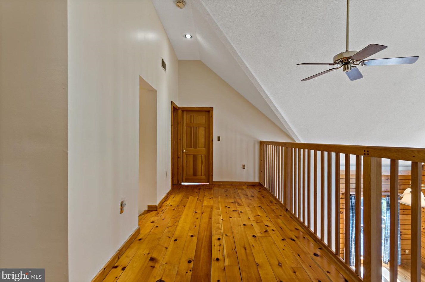 2798 Crossroad School Rd, Hedgesville WV  25427-5198 exterior