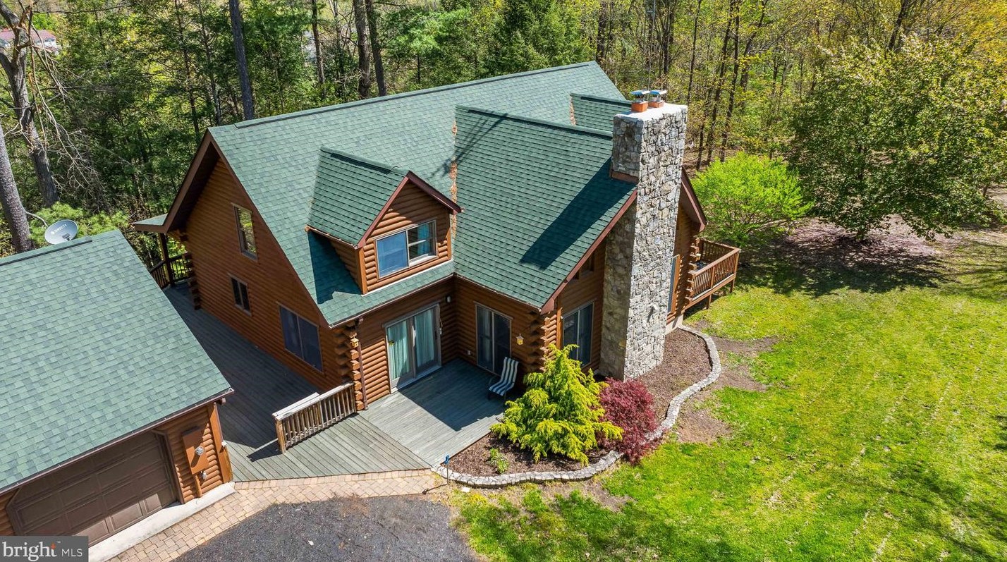 2798 Crossroad School Rd, Hedgesville WV  25427-5198 exterior