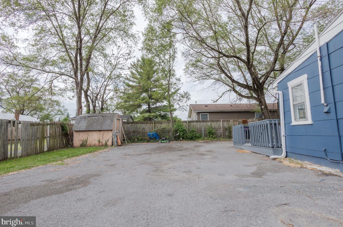 643 Race St, Martinsburg WV 25401-2761 exterior