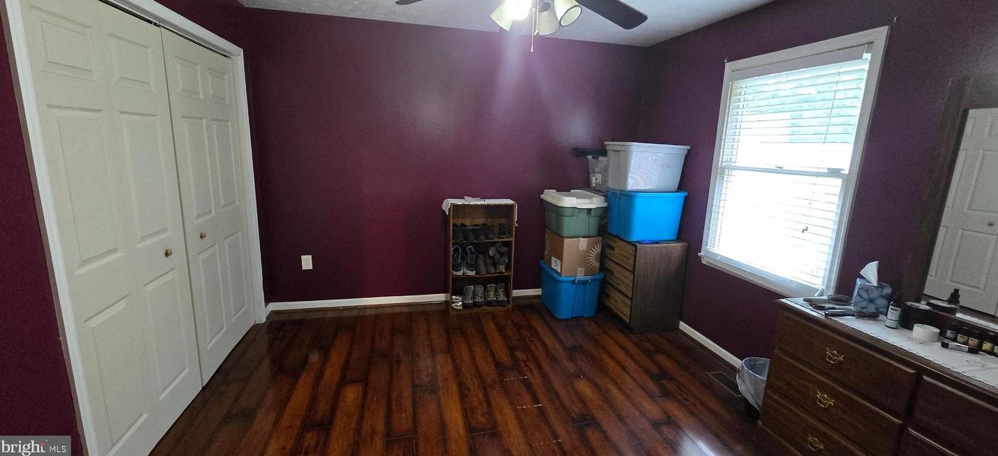 24 Magnolia Ter, Martinsburg WV  25404-3472 exterior