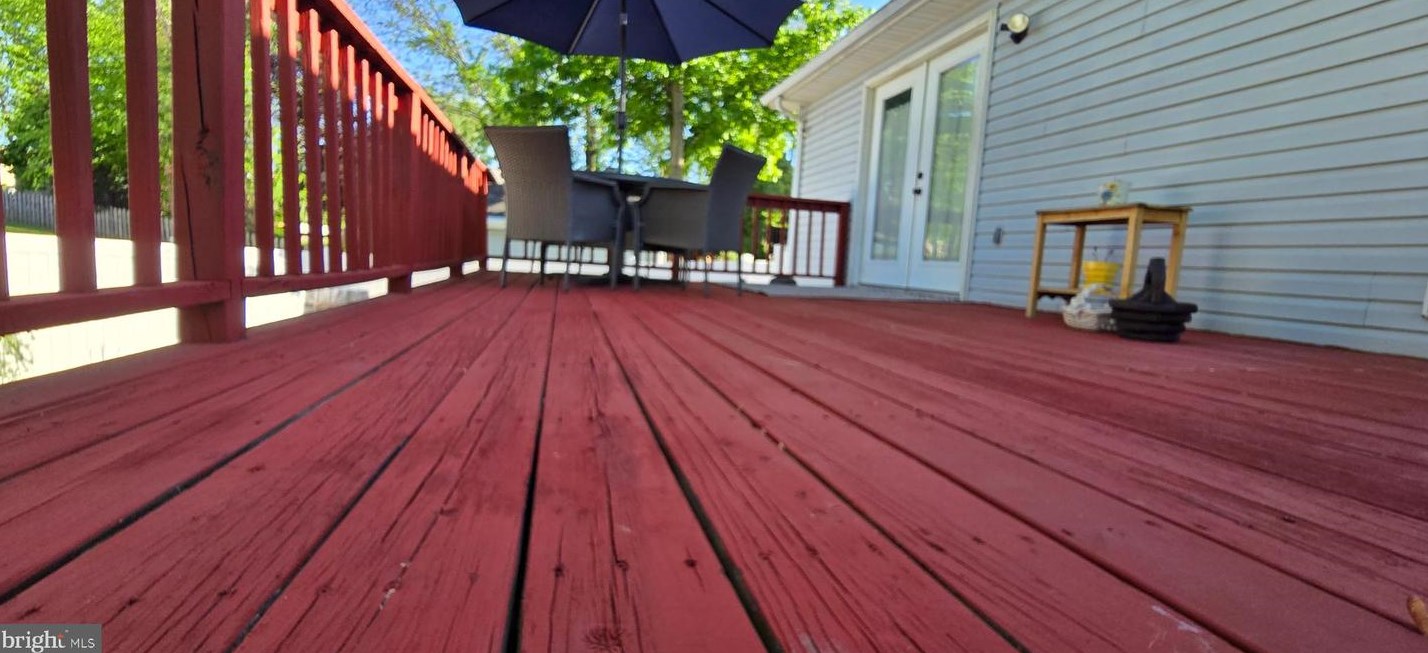 24 Magnolia Ter, Martinsburg WV  25404-3472 exterior