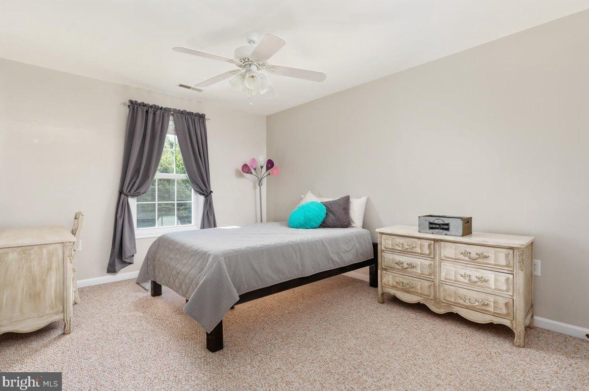 260 Shannon Ct, Inwood WV 25428-3876 exterior