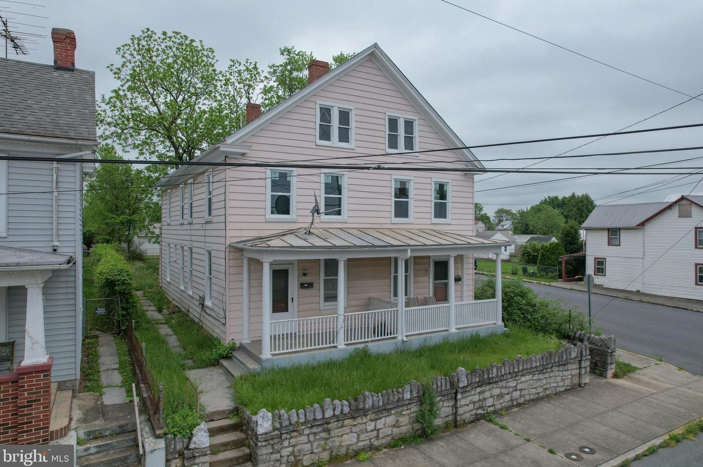 736 Virginia Ave, Martinsburg, WV 25401-2130