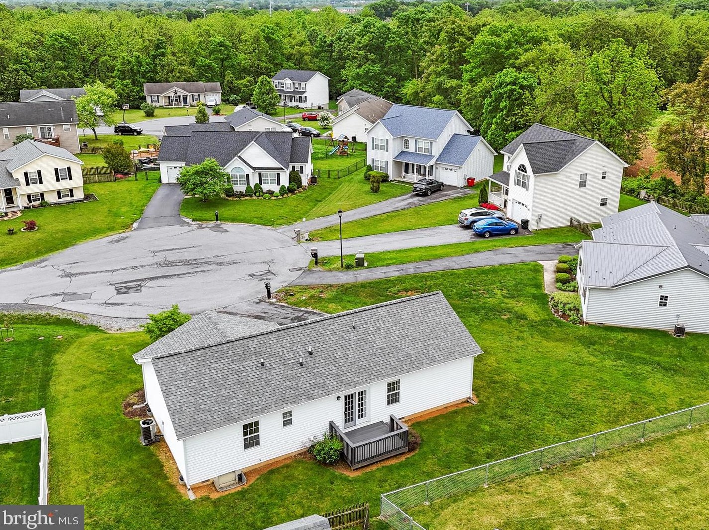 56 Expedition Ct, Martinsburg, WV 25403-8357