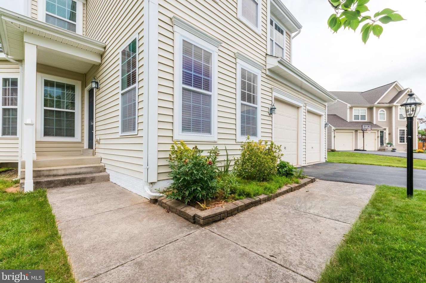 295 Creighton Ct, Martinsburg, WV 25404