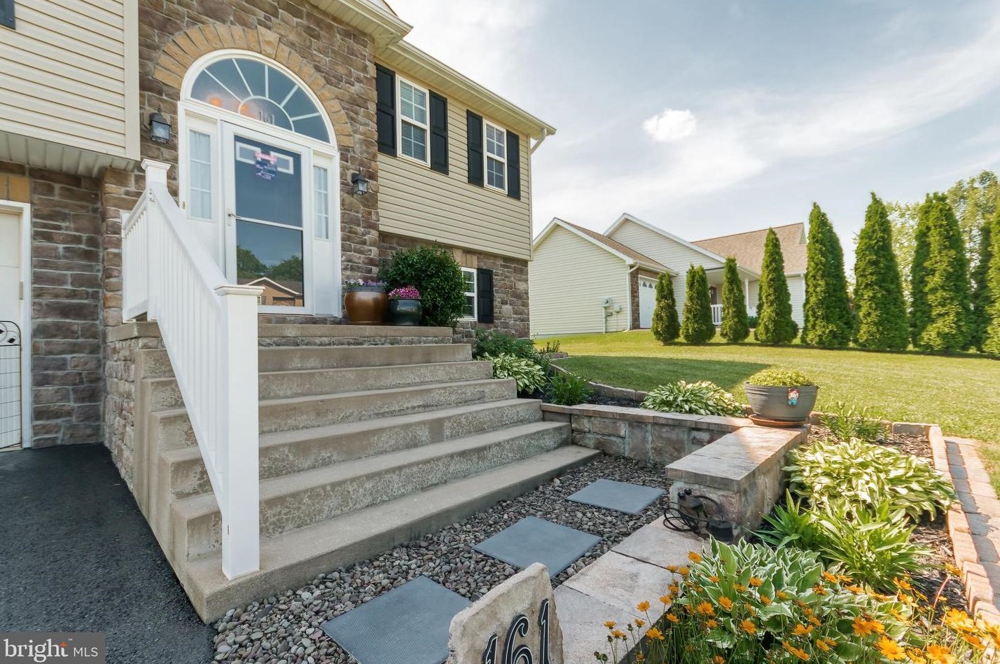 161 Sahalee Ct, Martinsburg, WV 25403-7313
