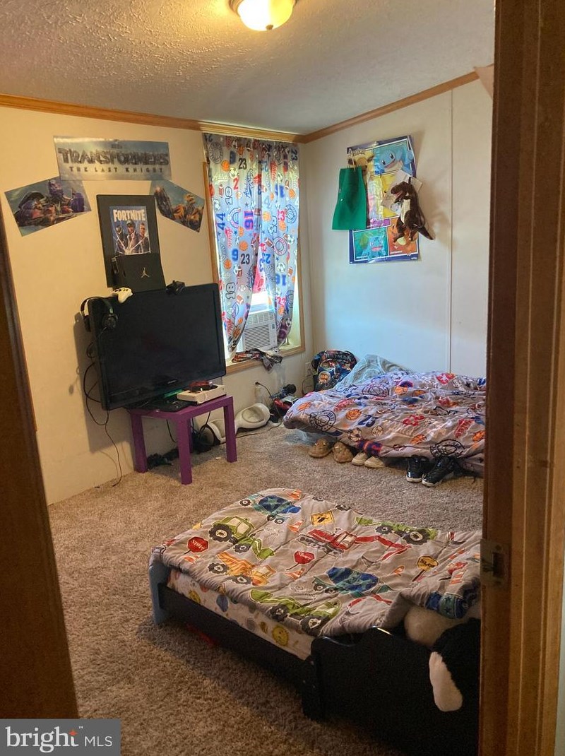 529 Royal Crest Dr, Martinsburg WV 25401-5158 exterior