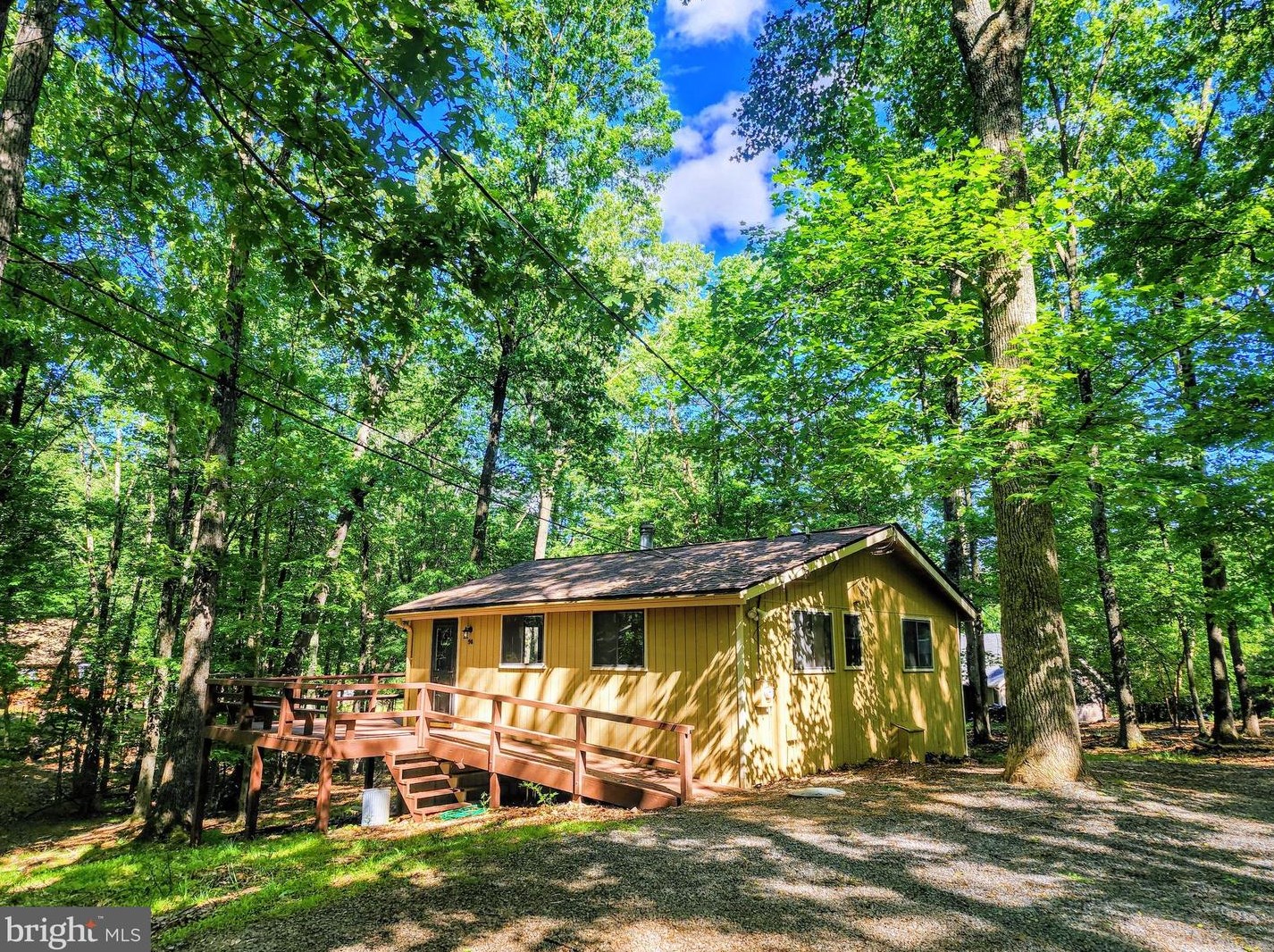 900 The Woods Rd, Hedgesville, WV 25427