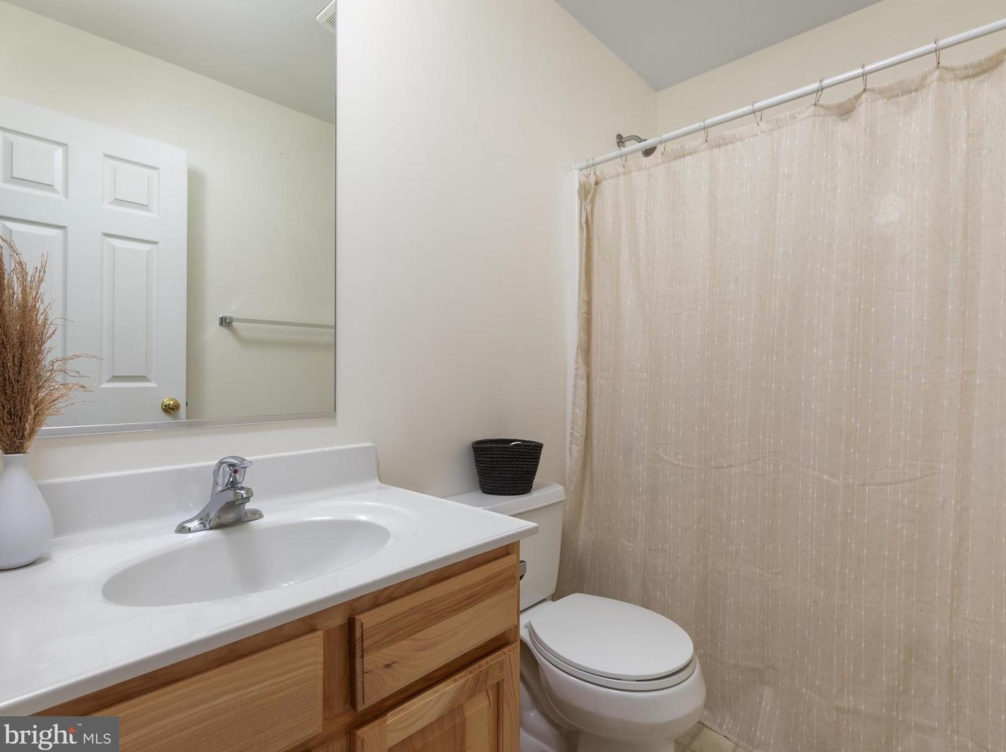 246 Shannon Ct, Inwood WV 25428-3876 exterior