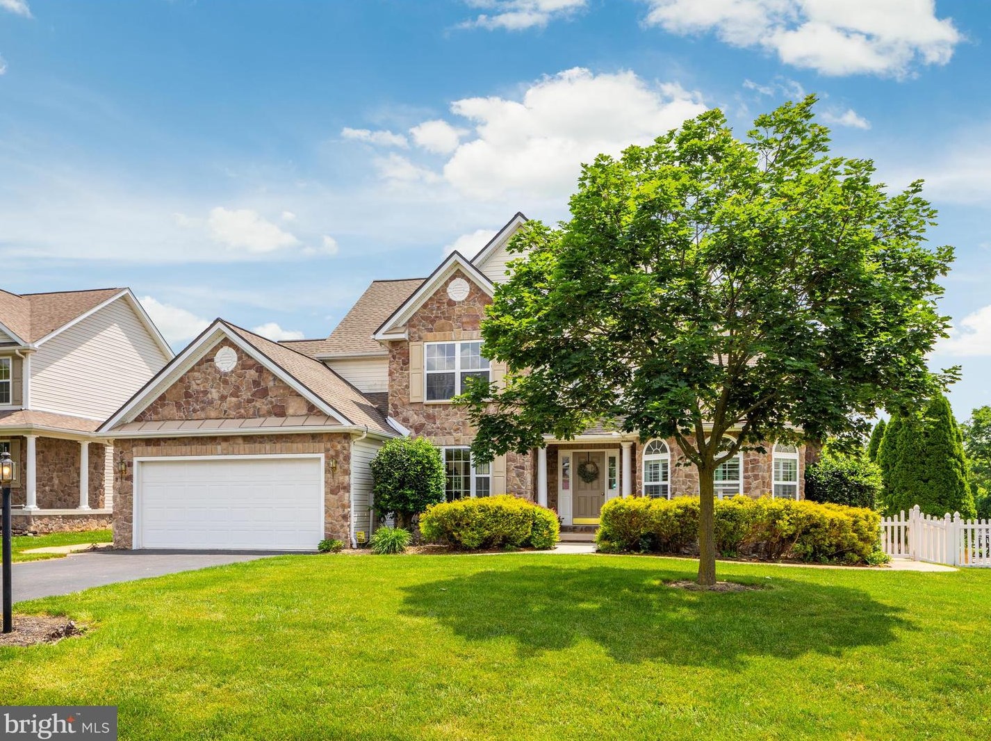 246 Shannon Ct, Inwood WV 25428-3876 exterior