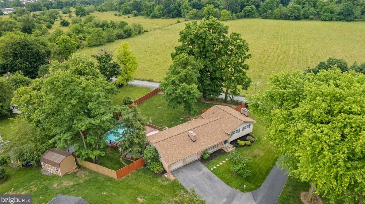163 Lina Ln, Martinsburg, WV 25405-5226