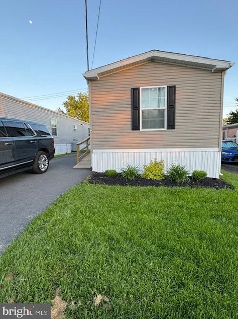 304 Van Clevesville Rd, Martinsburg, WV 25405