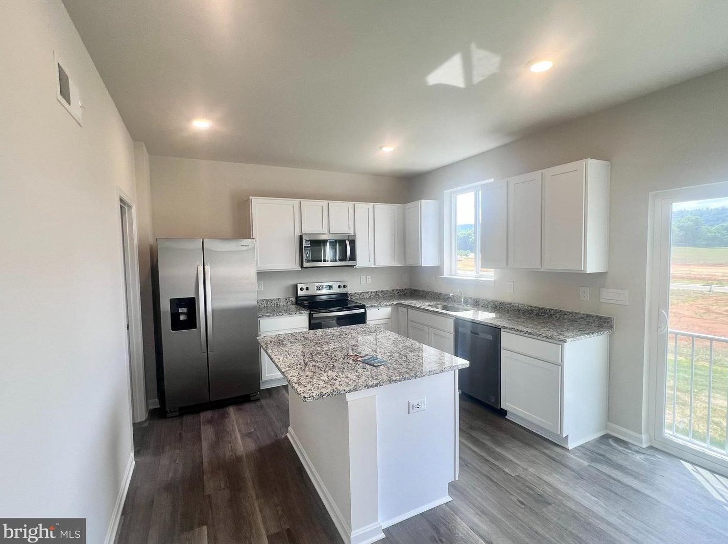 282 Toulouse Ln, Martinsburg, WV 25403