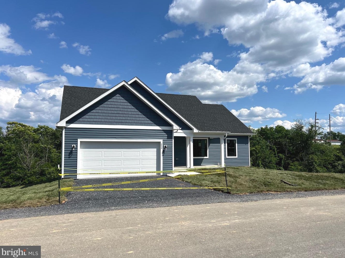 252 Vicksburg Ct, Martinsburg, WV 25404-7563