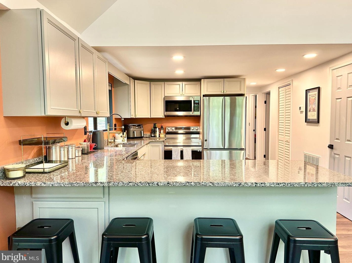 373 Bald Eagle Trl, Hedgesville WV 25427 exterior