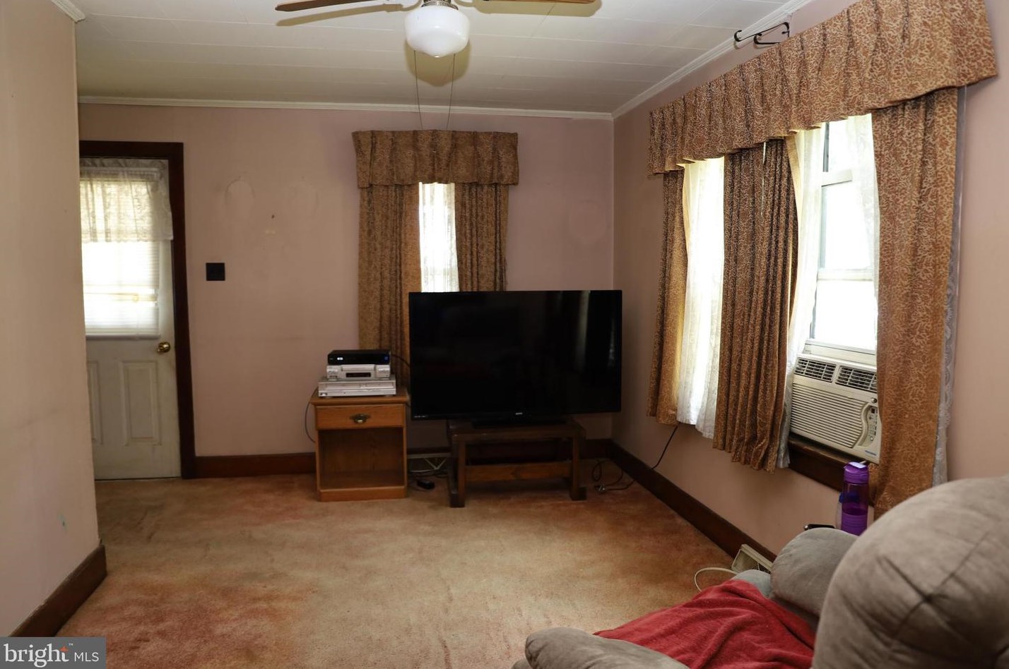 111 Gussie Ave, Martinsburg WV 25404-6197 exterior