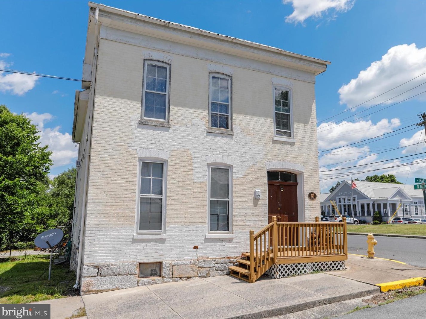 325 E Martin St, Martinsburg, WV 25404