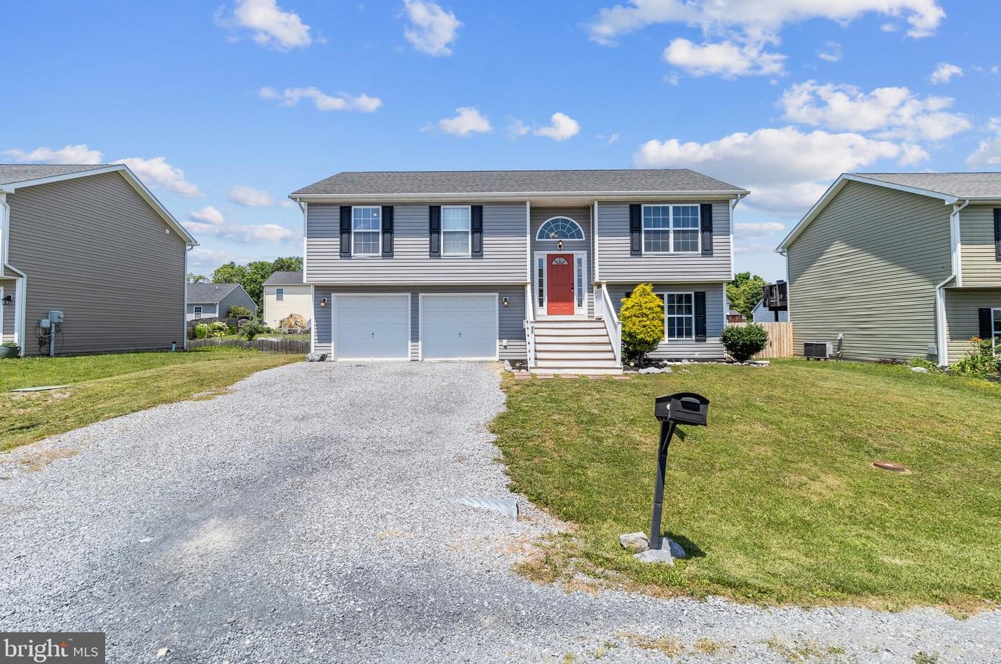 71 Job Rd, Inwood, WV 25428
