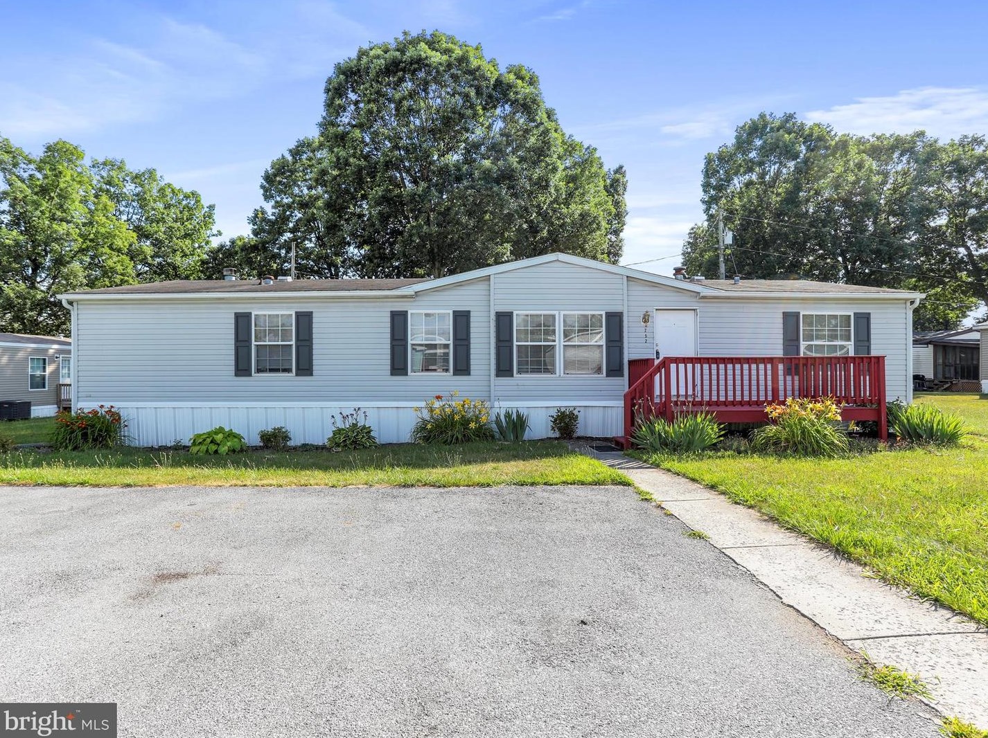 252 Imperial Way, Falling Waters, WV 25419