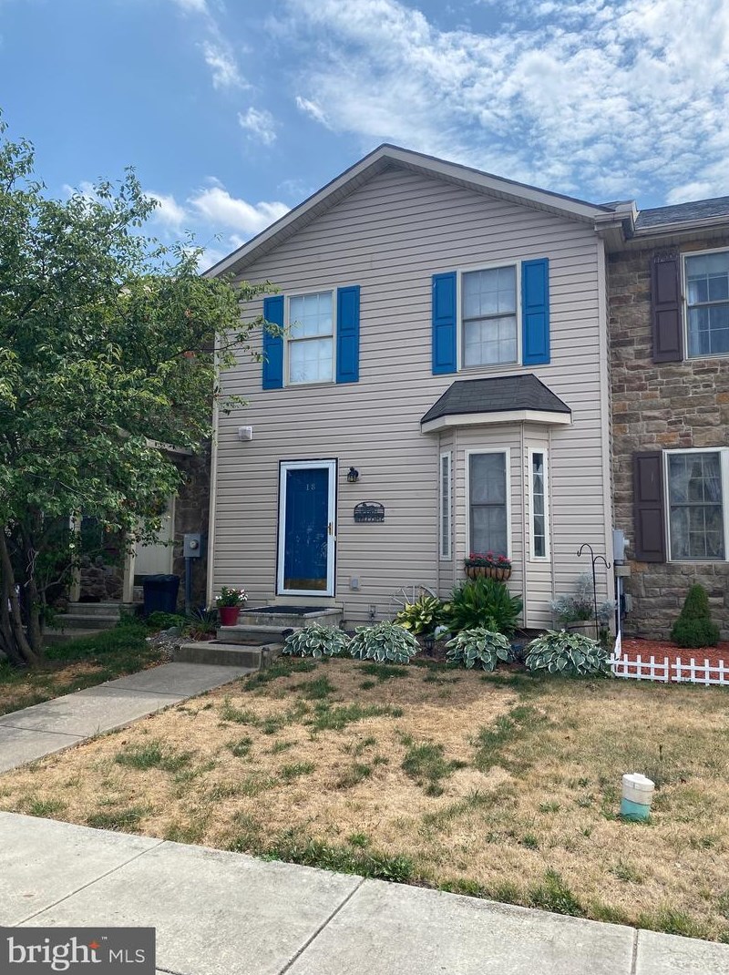 18 Ephesians Ct, Inwood, WV 25428