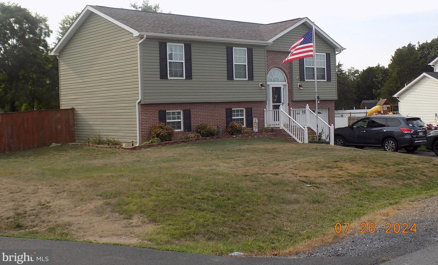 329 Thoreau Dr, Inwood, WV 25428