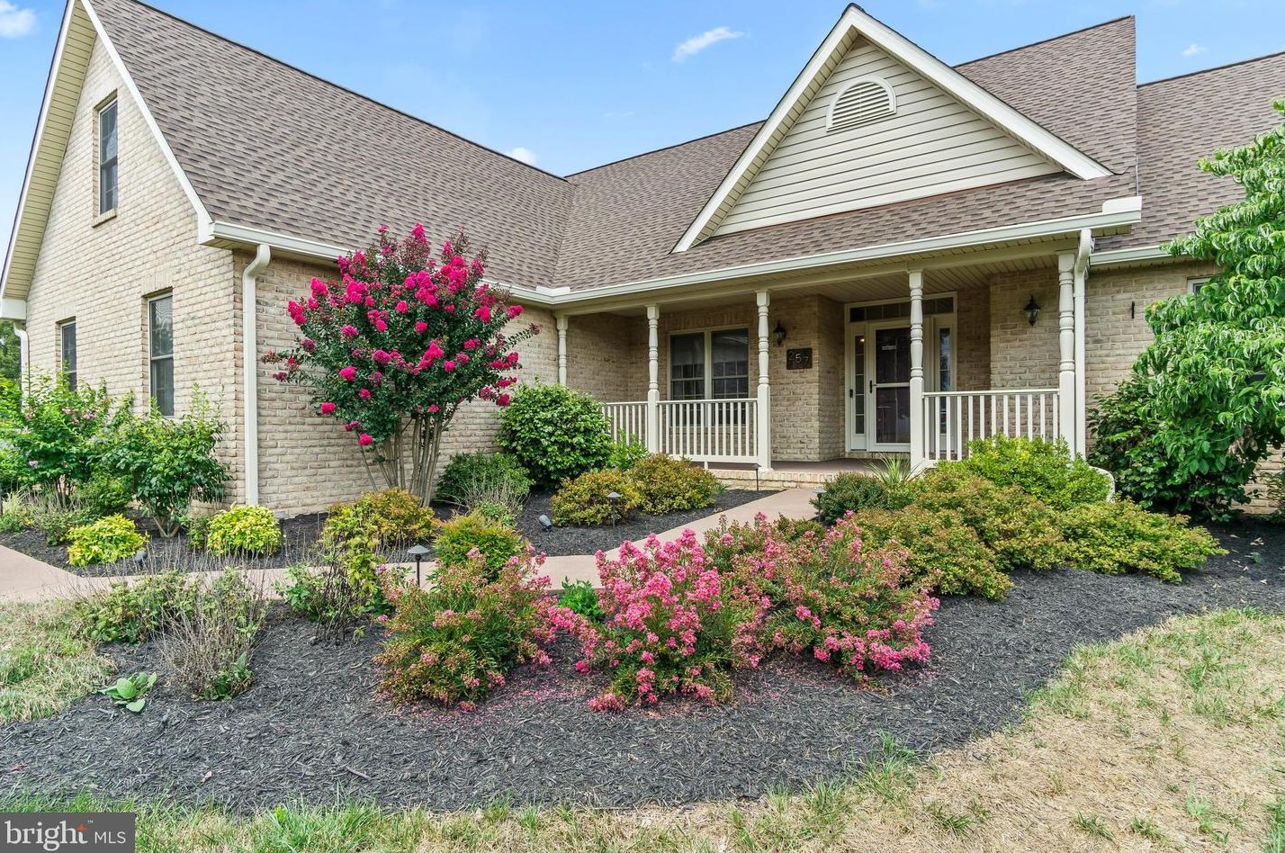 257 Harvard Ct, Falling Waters, WV 25419