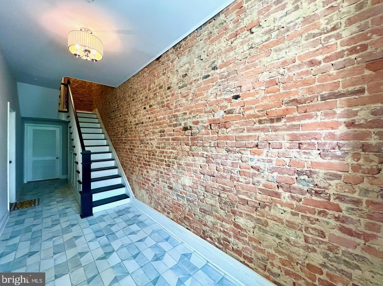 212 W Burke St #a, Martinsburg, WV 25401