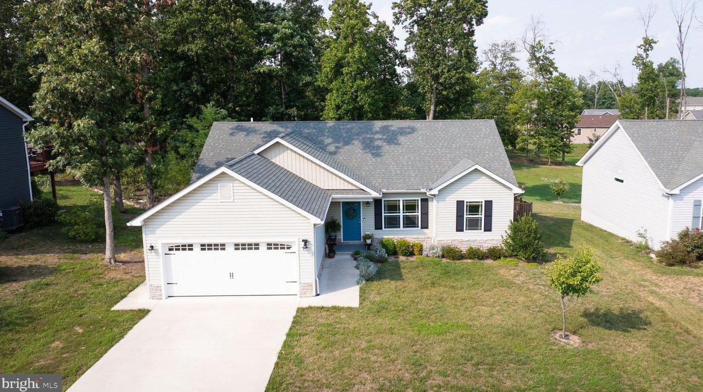 211 Catch Release Ct, Inwood, WV 25428