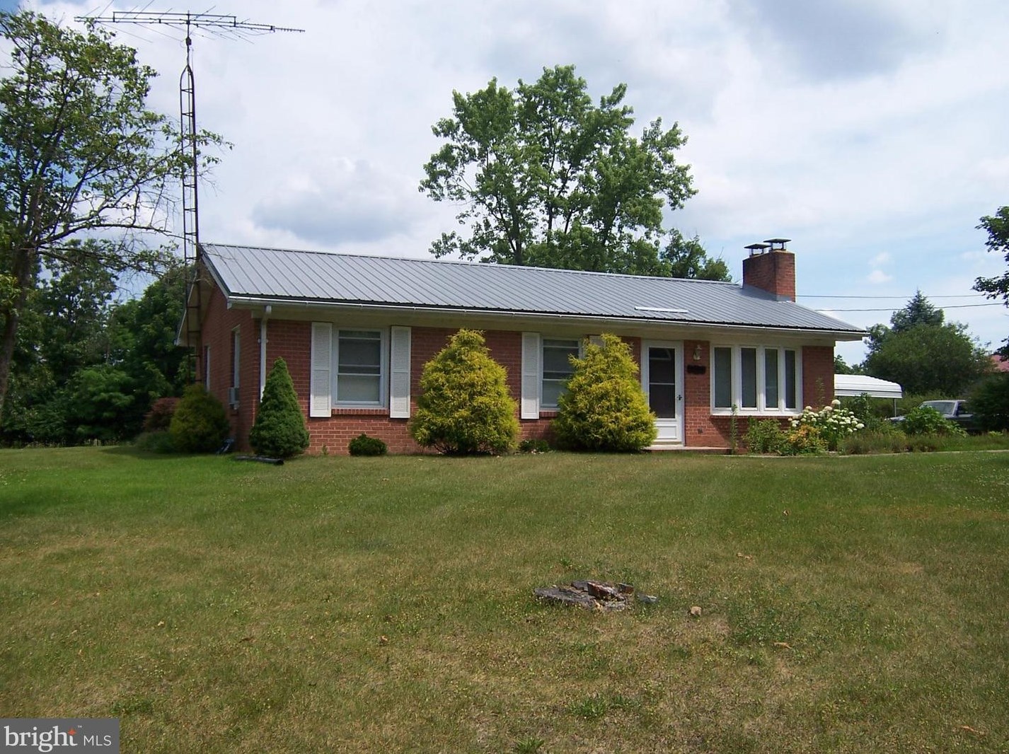 327 Audrey Ln, Inwood, WV 25428
