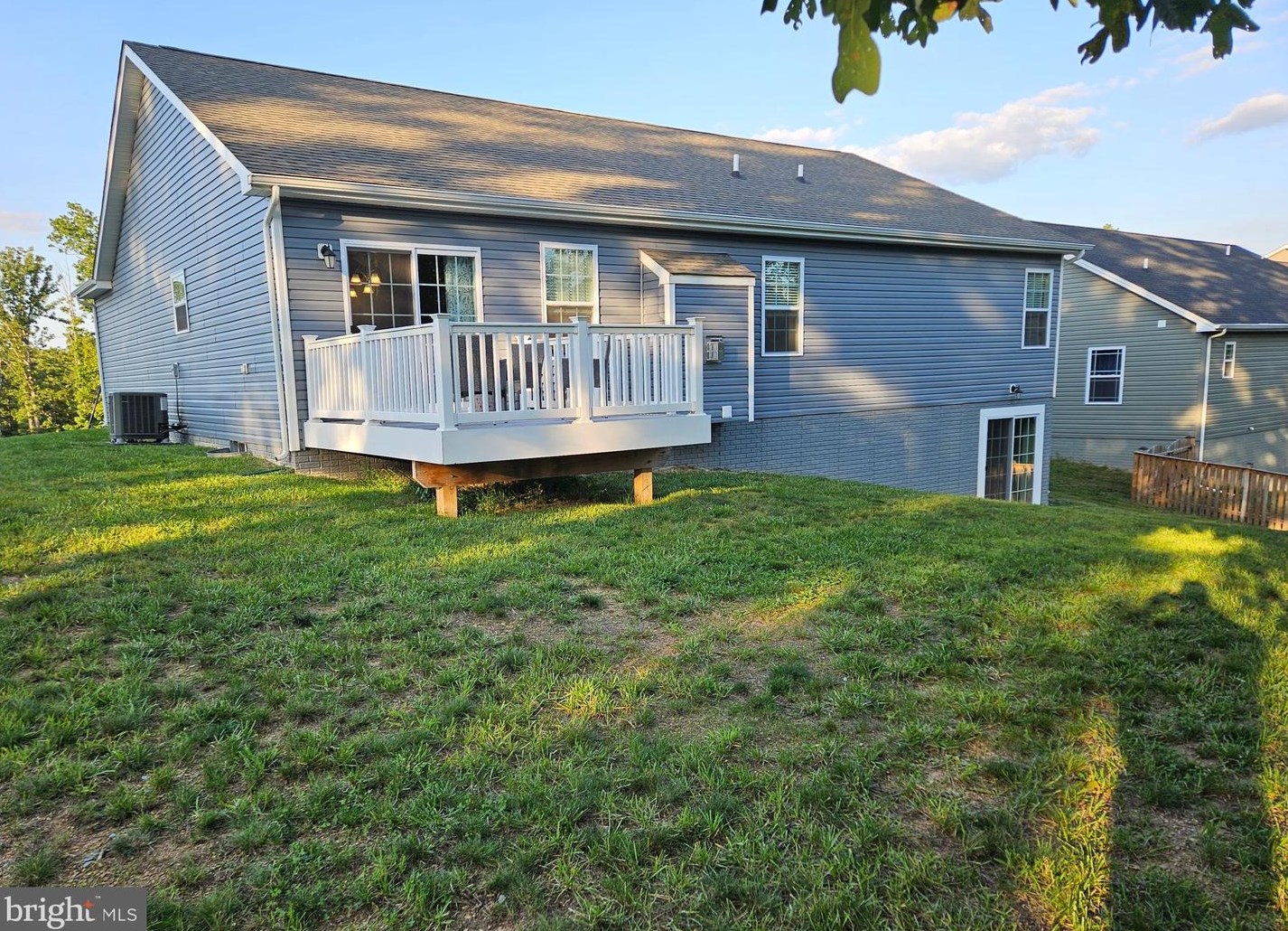 644 Basin Dr, Inwood, WV 25428