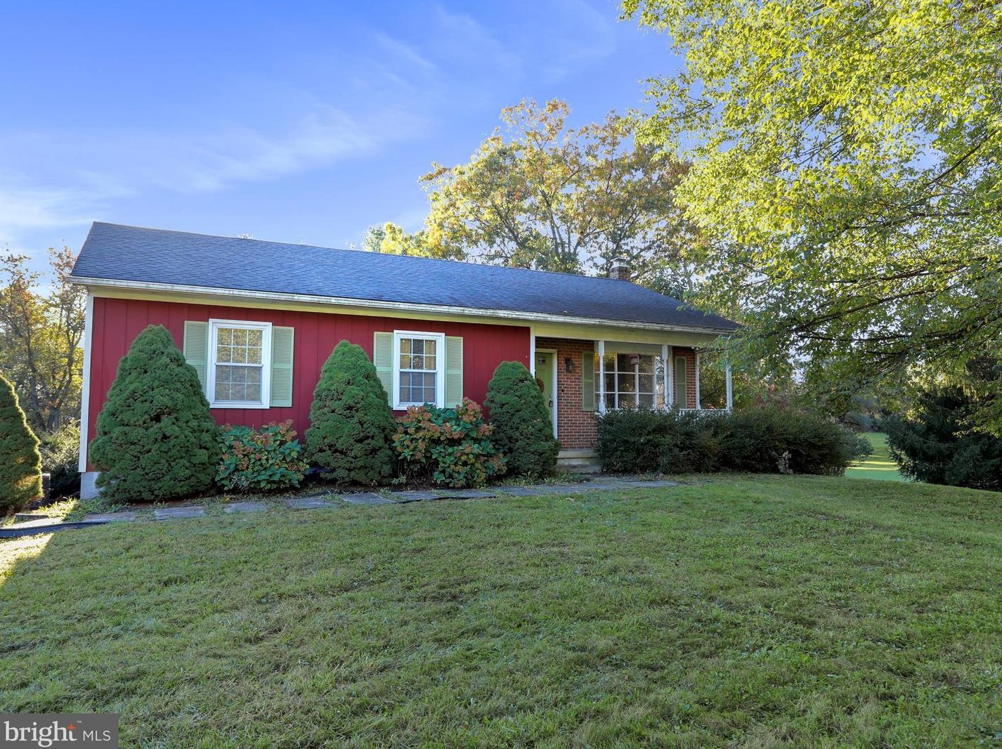 167 1st St, Inwood, WV 25428