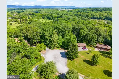 Gideon Lane, Falling Waters, WV 25419 - Photo 8