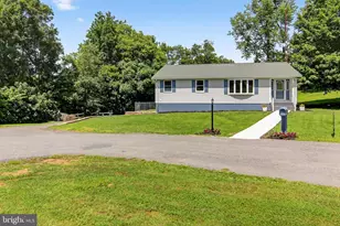 136 Skylab Terrace, Martinsburg, WV 25403 - Photo 6