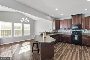 35 Sirocco Ct, Falling Waters, WV 25419 - Photo 10