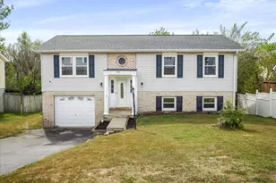 84 Bane Berry Ln, Martinsburg, WV 25404 - Photo 2