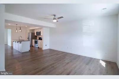 15 Pitch Pine Ct, Bunker Hill, WV 25413 - Photo 2