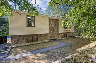 145 Basswood Dr, Bunker Hill, WV 25413 - Photo 4