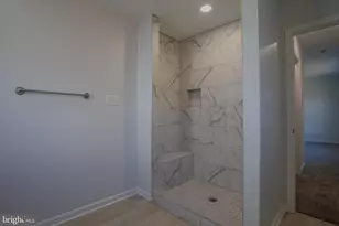 517 S Spring St, Martinsburg, WV 25401 - Photo 10