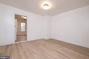 130 E John St, Martinsburg, WV 25401 - Photo 6