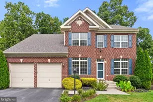 105 Lackawanna Ln, Falling Waters, WV 25419 - Photo 2
