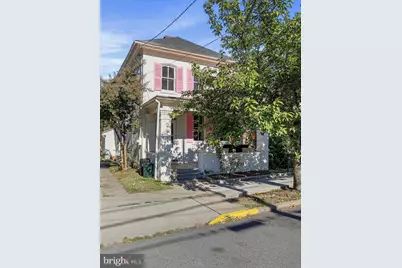 409 S Raleigh St, Martinsburg, WV 25401 - Photo 1