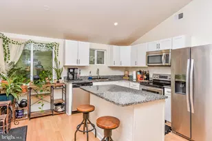 161 Dewdrop Ln, Hedgesville, WV 25427 - Photo 6