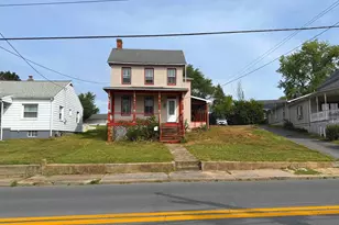 823 E Moler Ave, Martinsburg, WV 25404 - Photo 2