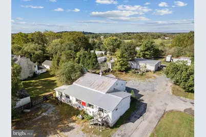 9638 Winchester Avenue, Bunker Hill, WV 25413 - Photo 2