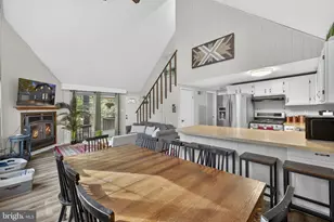 278 Black Hawk Ln, Hedgesville, WV 25427 - Photo 10