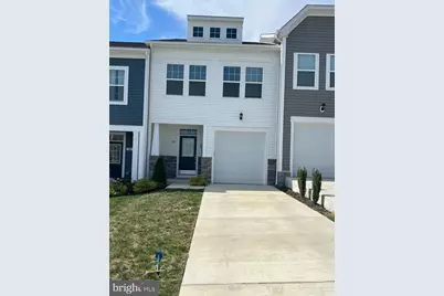 115 Clifton Mnr, Falling Waters, WV 25419 - Photo 2