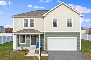 430 Eurasian Dr, Bunker Hill, WV 25413 - Photo 2