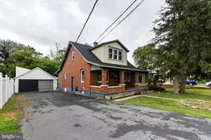 304 Bowers St, Martinsburg, WV 25401 - Photo 1