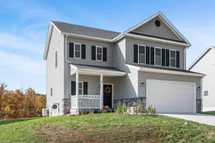 104 Larimar Ln, Inwood, WV 25428 - Photo 4