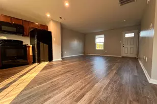 125 Ceritos Trl, Martinsburg, WV 25403 - Photo 4